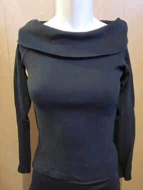 Women's Black Off-the-Shoulder Top - Classic Boatneck